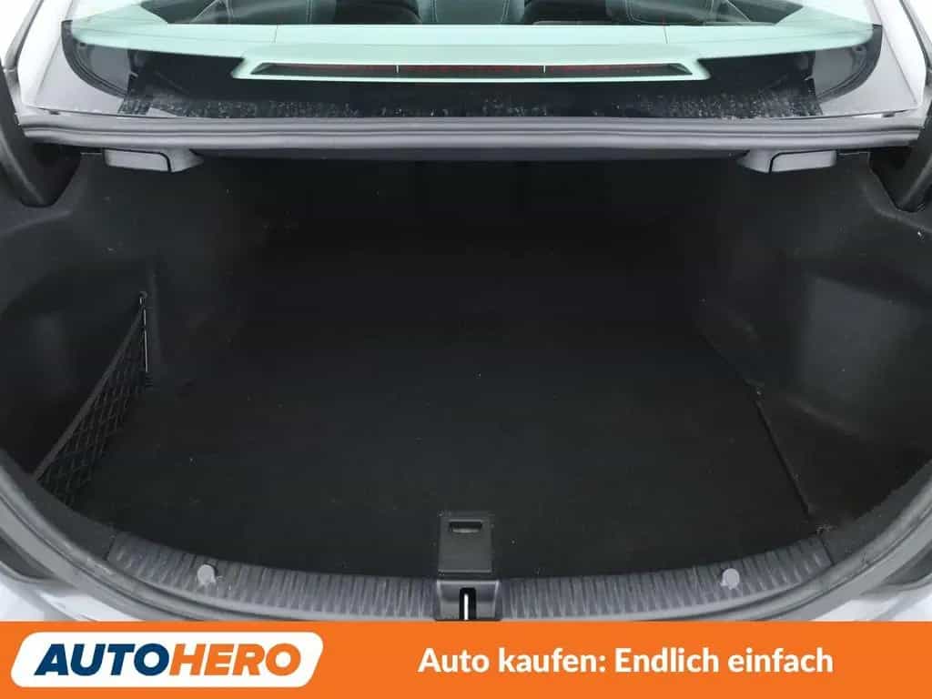 Mercedes-Benz C 200 Avantgarde Aut.*LED*TEMPO*CAM*PDC*SHZ* 09/2017-photo-17