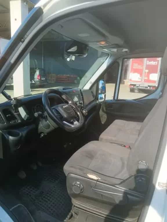 Iveco Daily 2020, Erstbesitzer 04/2020-photo-5