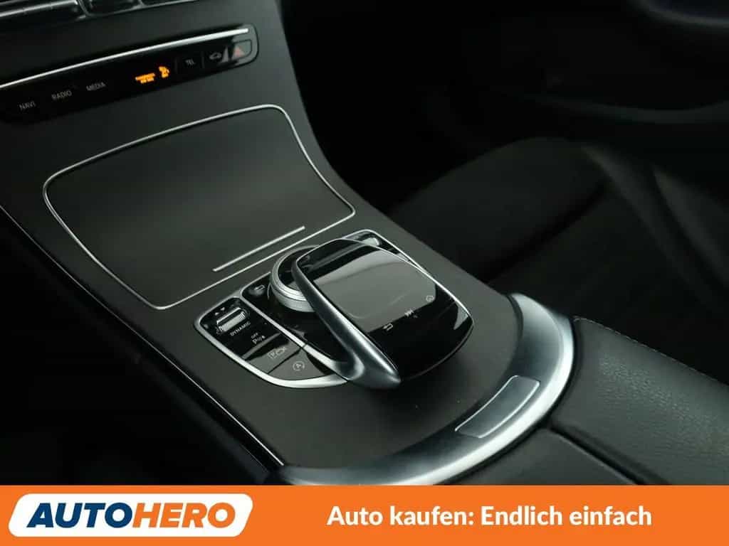 Mercedes-Benz C-Class 300 Mild-Hybrid AMG Line Aut.*NAVI*LED*TEMPO* 11/2019-photo-23