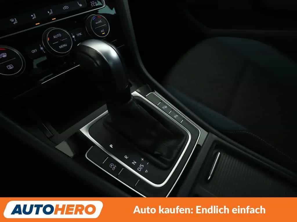 Volkswagen Golf VII 1.5 TSI ACT IQ.DRIVE Aut.*NAVI*ACC*PDC* 09/2019-photo-22