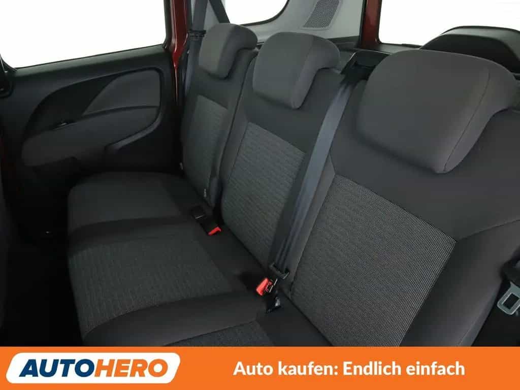 Fiat Doblo 1.4 Turbo Lounge*PDC*SHZ*KLIMA*TEMPO* 08/2015-photo-13