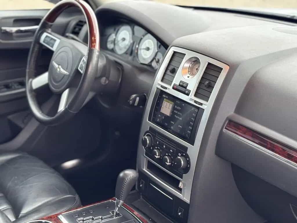 Chrysler 300C 3.0 CRD Touring BOSTON LEDER MEMO KAMERA SD 12/2009-photo-12