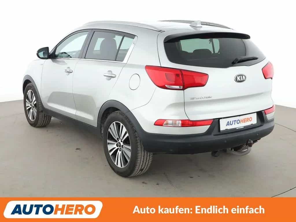 Kia Sportage 2.0 GDI Spirit 4WD Aut.*NAVI*XENON*CAM* 07/2015-photo-3