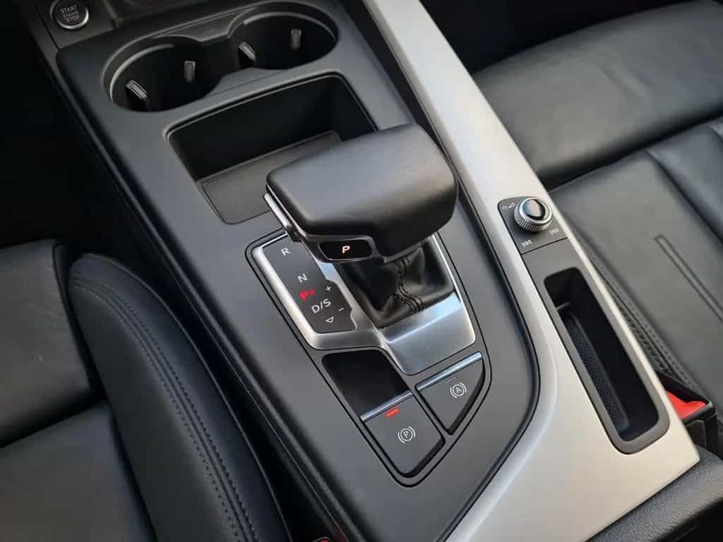 Audi A4 40 TDI quattro - ACC - LEDER - 8 x ALU - 02/2020-photo-17