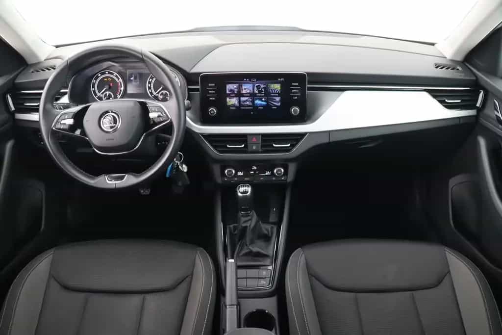 Skoda Kamiq TOUR 1.0TSI ANHÄNGERKUPPLUNG+APPLE/ANDROID 04/2023-photo-10