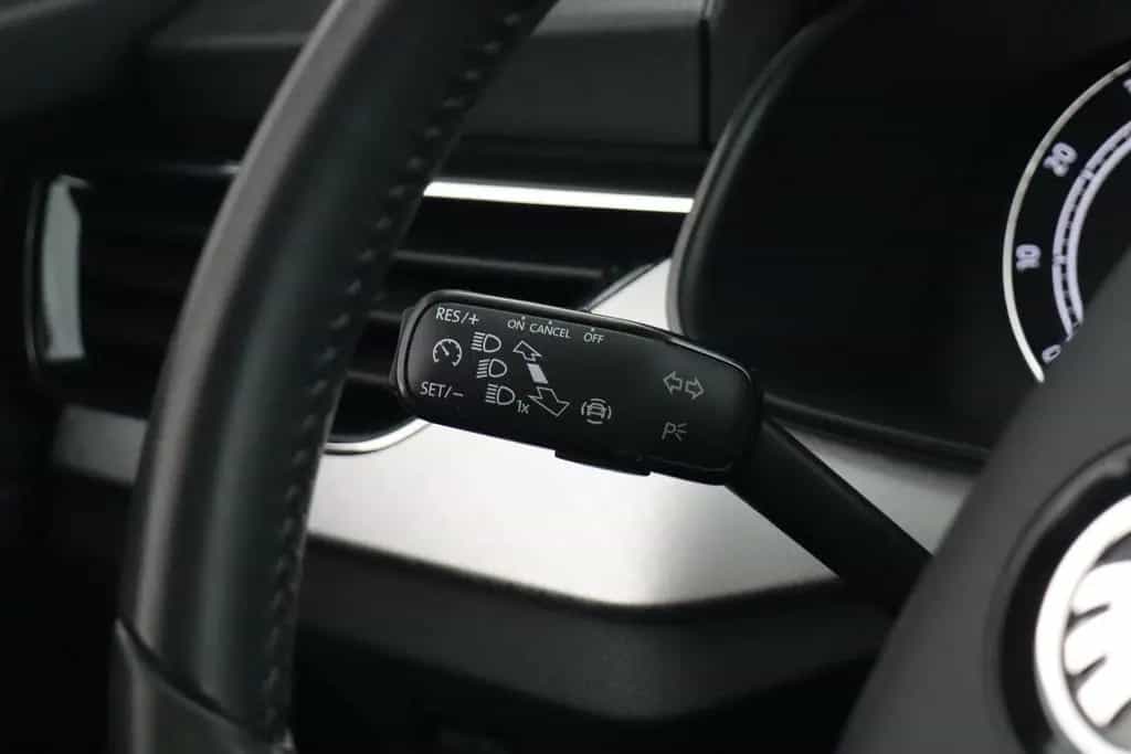 Skoda Kamiq TOUR 1.0TSI ANHÄNGERKUPPLUNG+APPLE/ANDROID 04/2023-photo-13