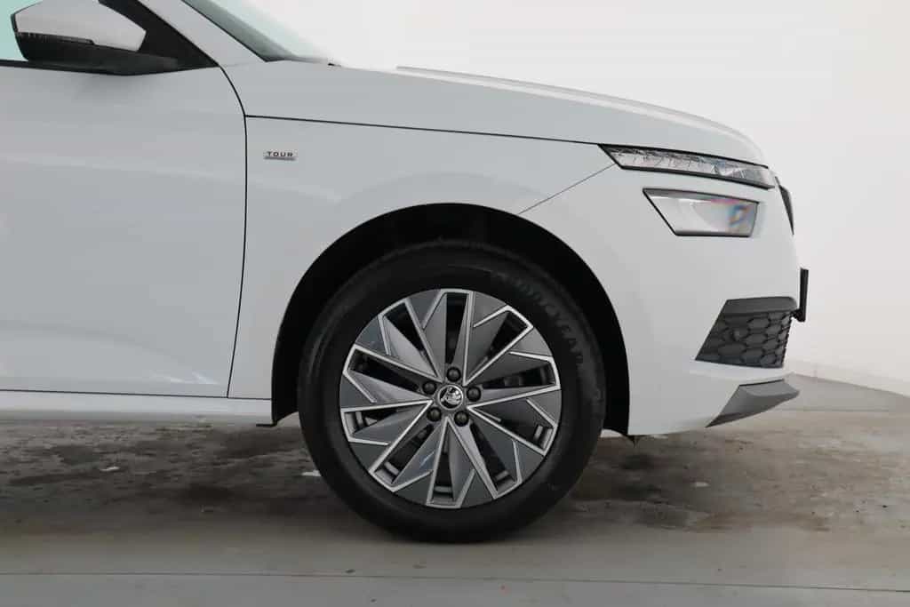Skoda Kamiq TOUR 1.0TSI ANHÄNGERKUPPLUNG+APPLE/ANDROID 04/2023-photo-4