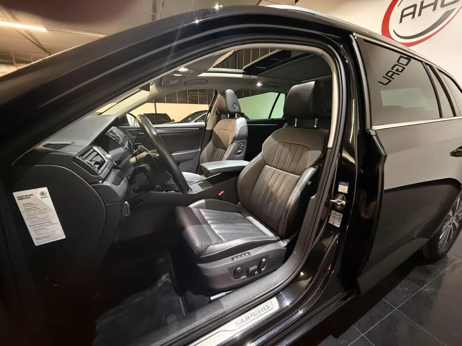 Skoda Superb 11/2021-photo-16