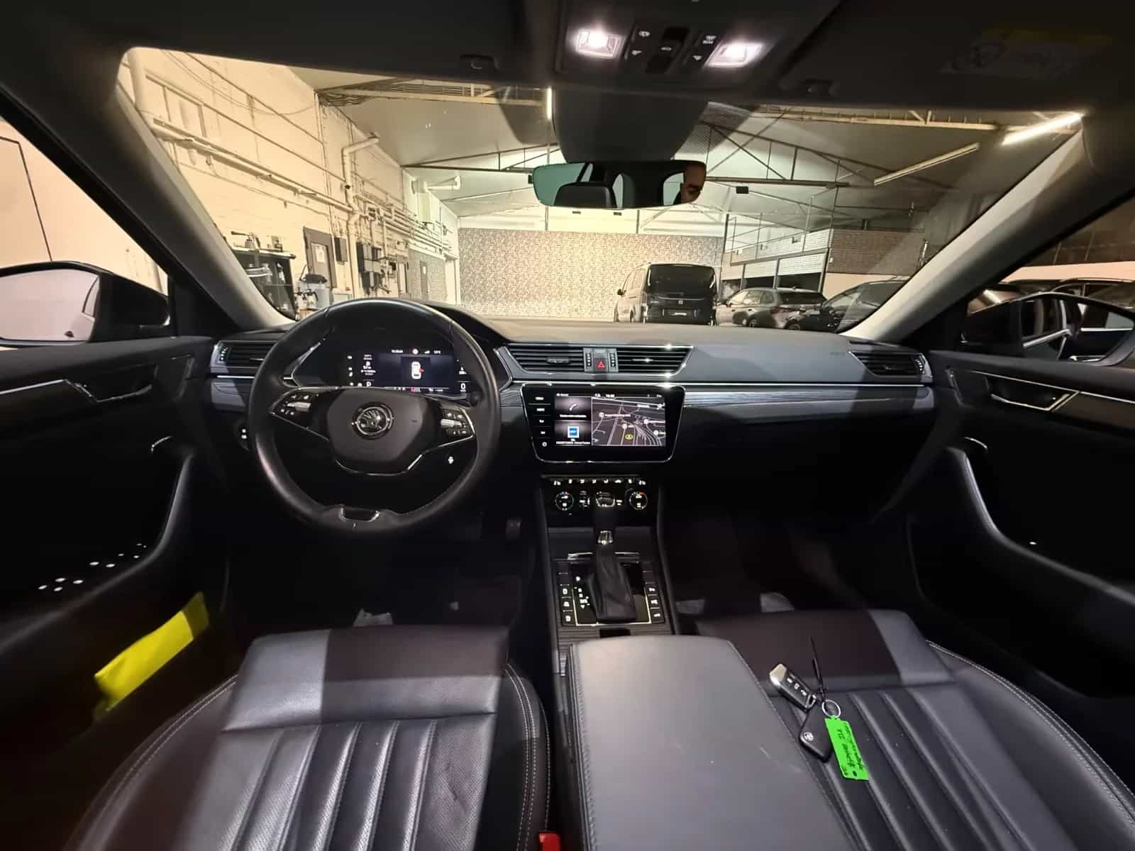 Skoda Superb 11/2021-photo-25