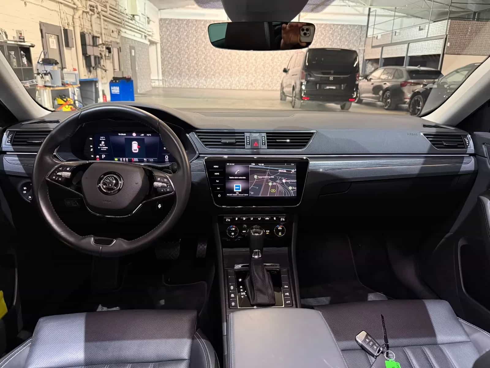 Skoda Superb 11/2021-photo-26