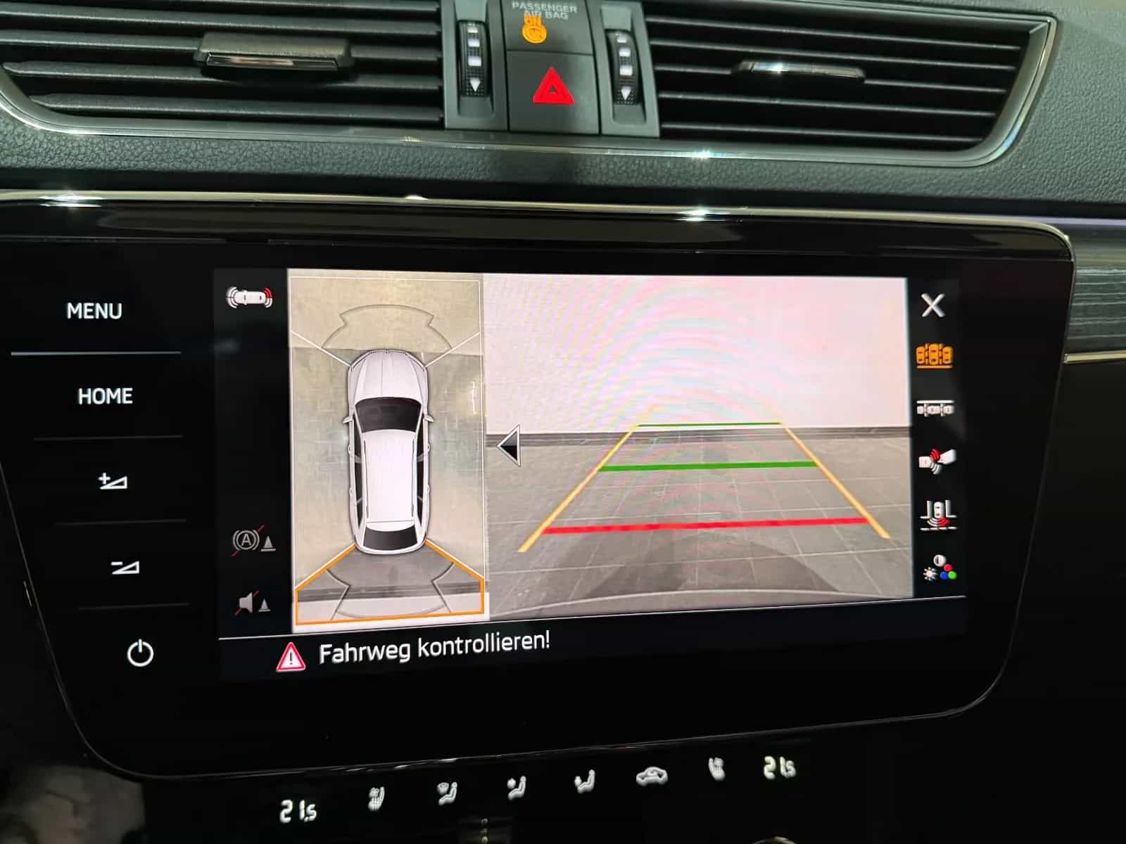 Skoda Superb 11/2021-photo-33
