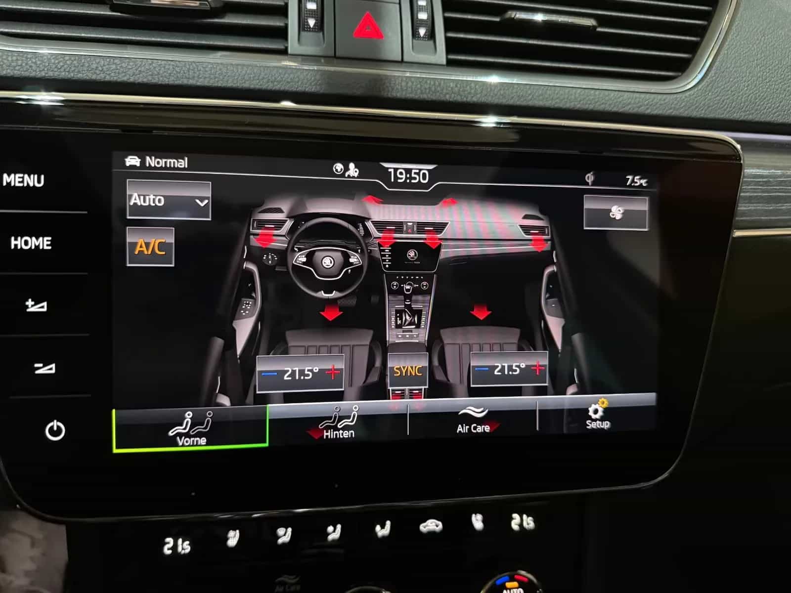 Skoda Superb 11/2021-photo-40