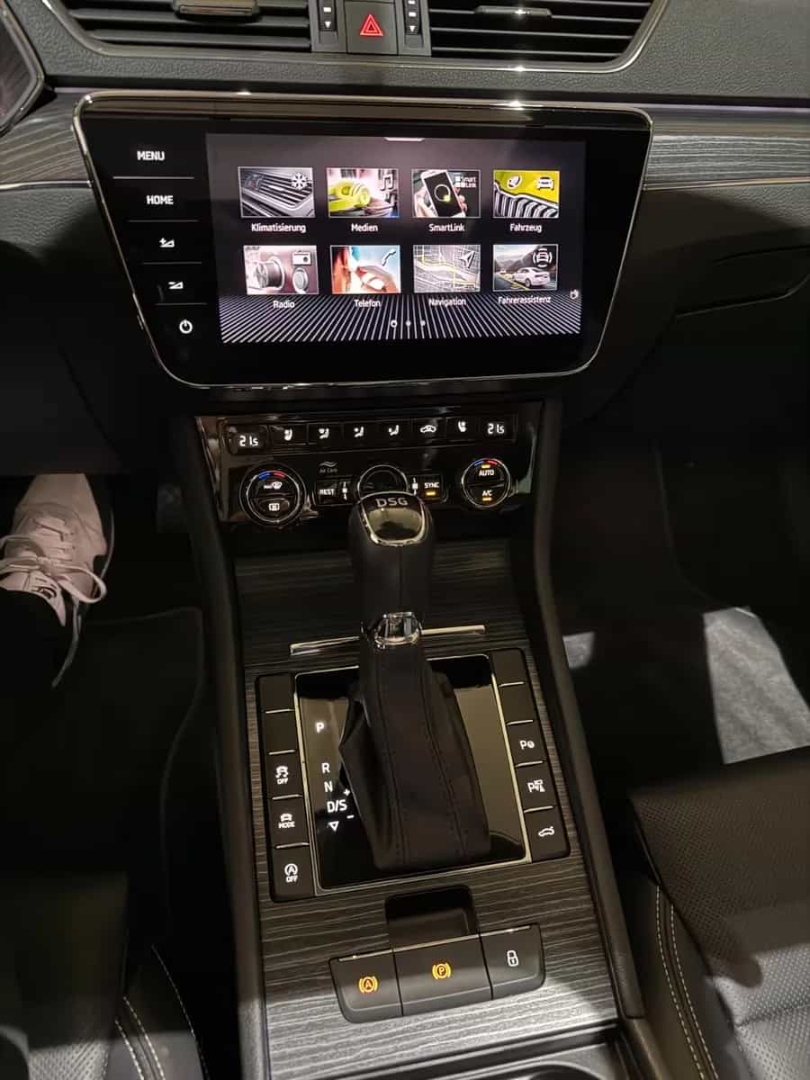 Skoda Superb 11/2021-photo-41