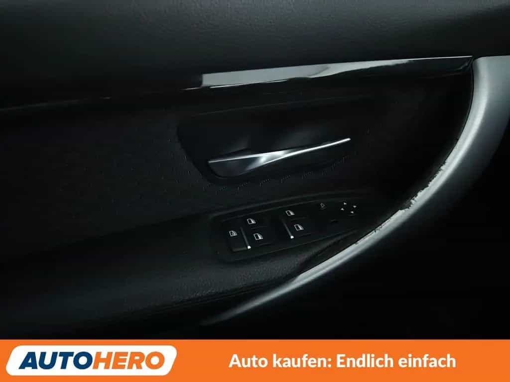 BMW 3 Series 340i xDrive M Sport Aut.*NAV*LED*ACC*CAM*PDC*AHK 06/2016-photo-25