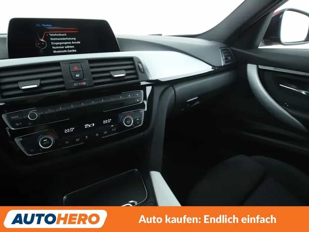 BMW 3 Series 340i xDrive M Sport Aut.*NAV*LED*ACC*CAM*PDC*AHK 06/2016-photo-26
