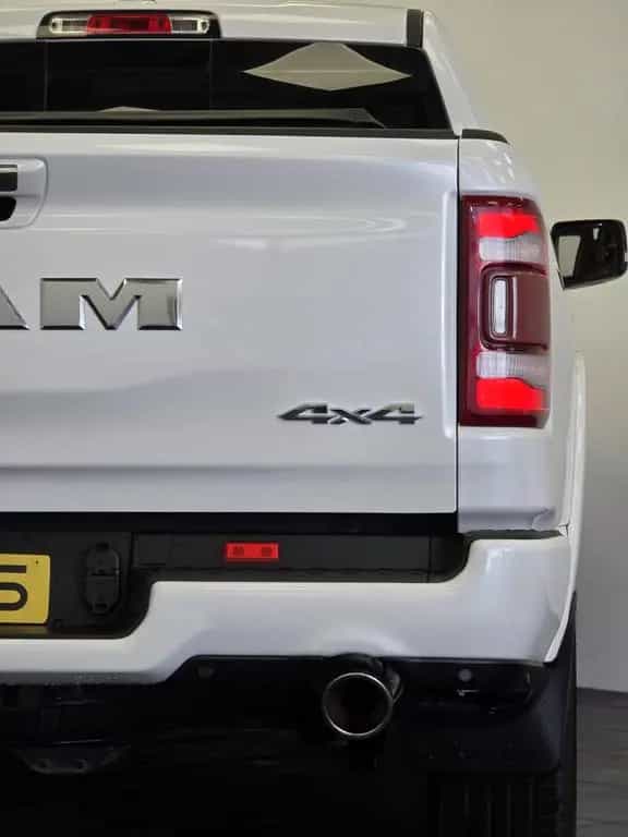 Dodge RAM 5.7 V8 HEMI LIMITED*Unfallfrei*RamBoxen 01/2020-photo-12