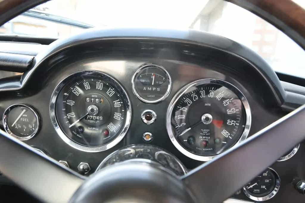 Aston Martin DB 6, Matching Number; 5 Speed Manual 03/1967-photo-20