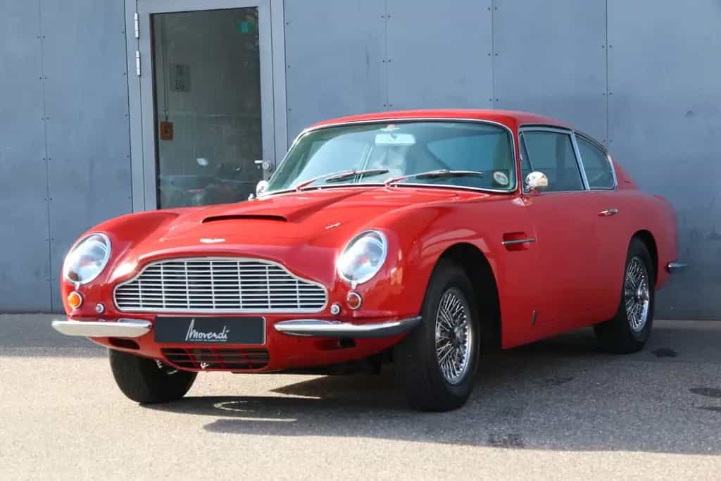 Aston Martin DB 6, Matching Number; 5 Speed Manual 03/1967-photo-9