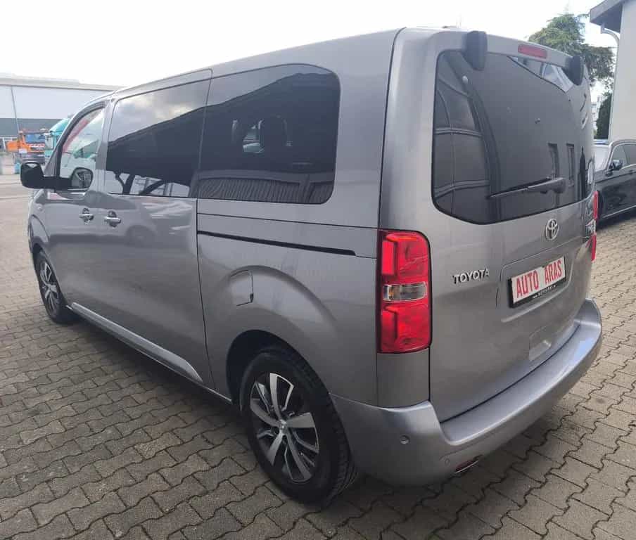 Toyota Proace (Verso) Proace Verso L1 Team Deutschland / 1.Hand 02/2022-photo-2