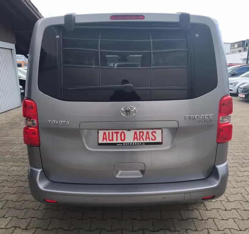 Toyota Proace (Verso) Proace Verso L1 Team Deutschland / 1.Hand 02/2022-photo-3