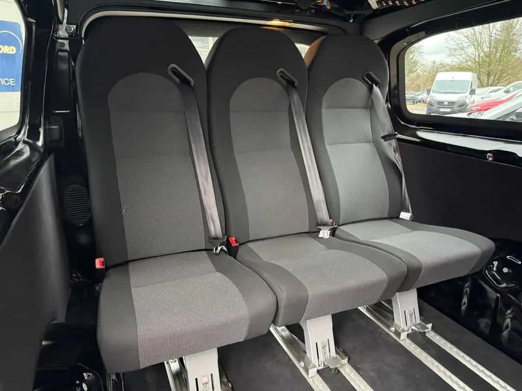 Fiat Scudo Bus L3 2.0 180PS Irmscher 9-SITZER*CARPLAY 10/2023-photo-16