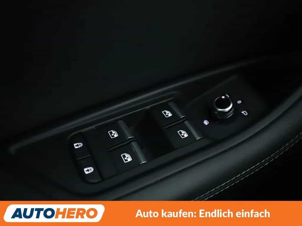 Audi A4 40 TDI quattro S line Aut.*NAVI*LED*ACC* 01/2020-photo-20
