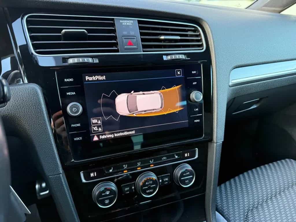 Volkswagen Golf VII 1.4 Lim. R-Line Comfortline LED/ACC/1HD 07/2018-photo-26