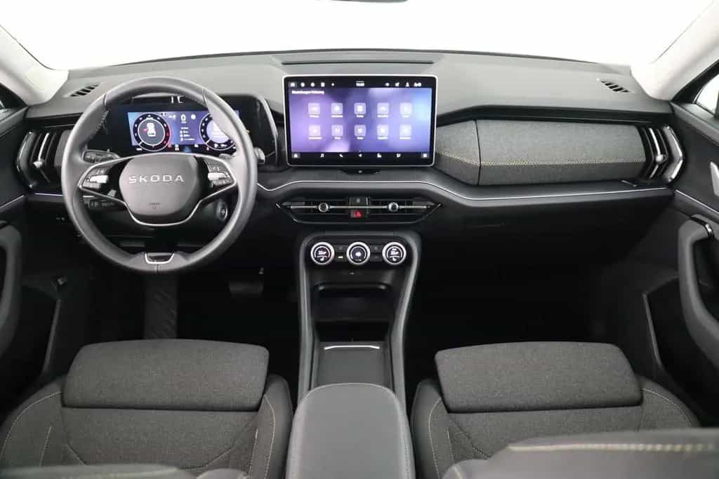Skoda Kodiaq SELECTION 2.0TSI DSG 4X4 3,99% SONDERZINS 06/2025-photo-12
