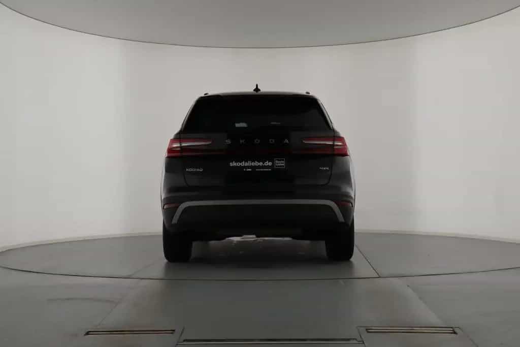 Skoda Kodiaq SELECTION 2.0TSI DSG 4X4 3,99% SONDERZINS 06/2025-photo-6