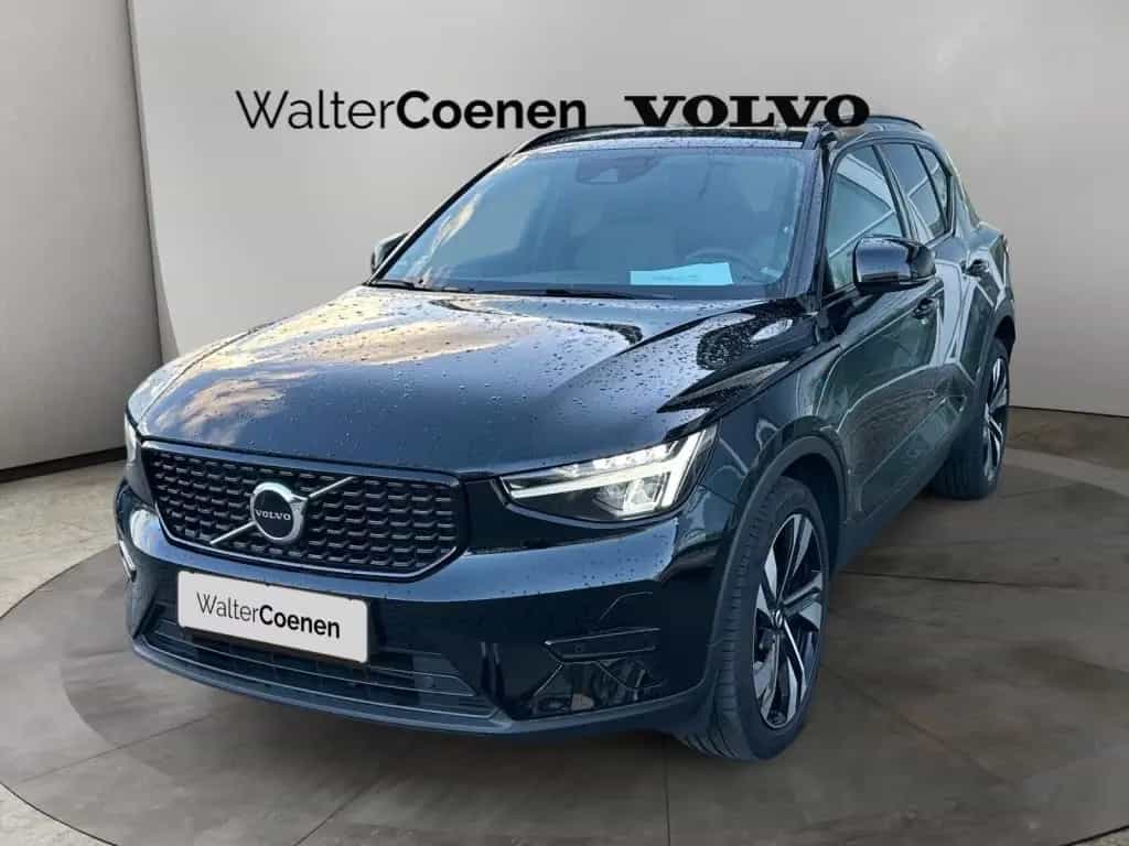 Volvo XC40 T2 Plus Dark 03/2023-photo-0