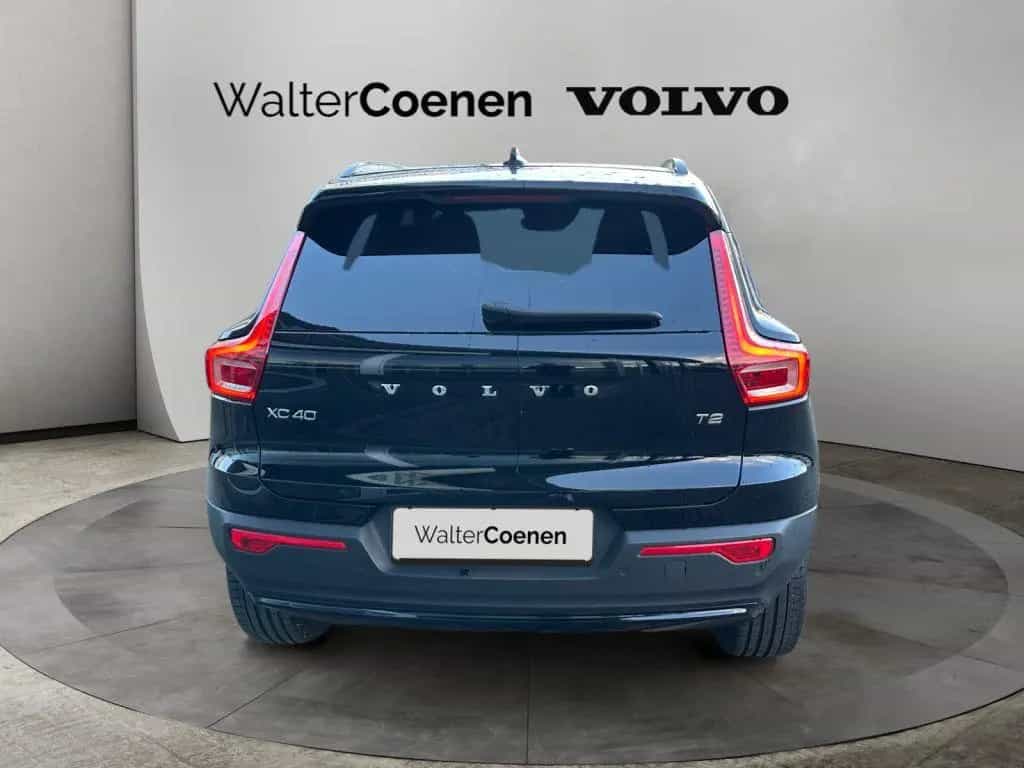 Volvo XC40 T2 Plus Dark 03/2023-photo-5