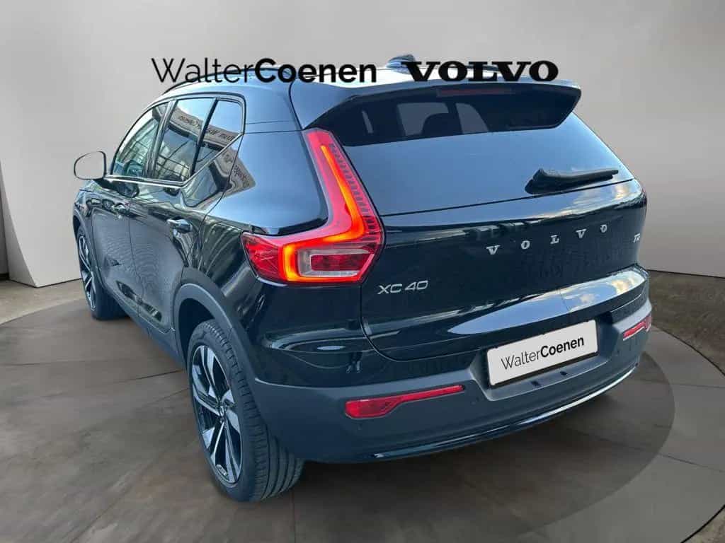 Volvo XC40 T2 Plus Dark 03/2023-photo-6
