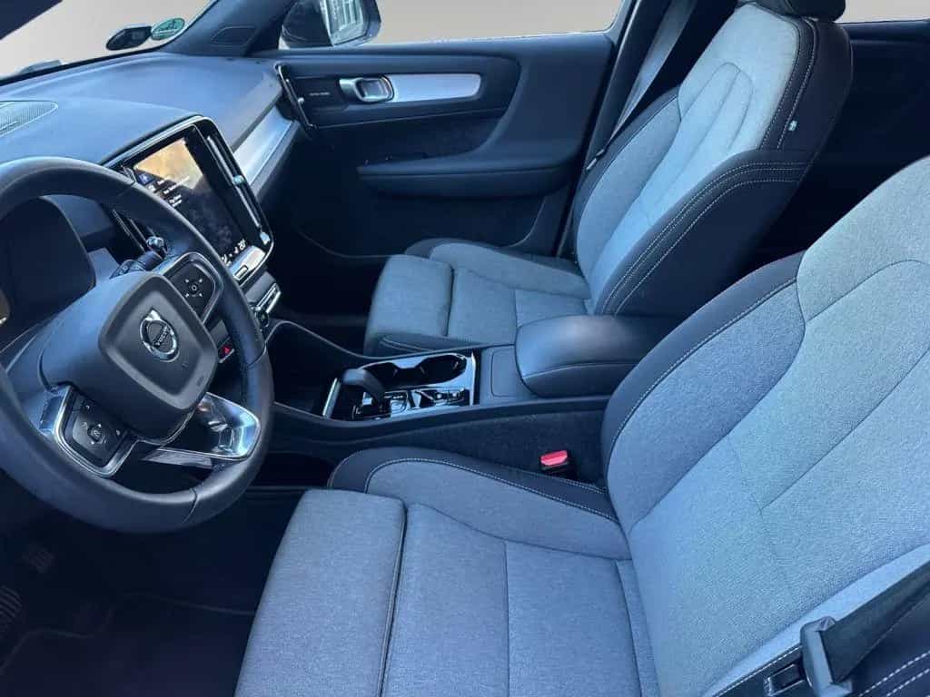 Volvo XC40 T2 Plus Dark 03/2023-photo-8