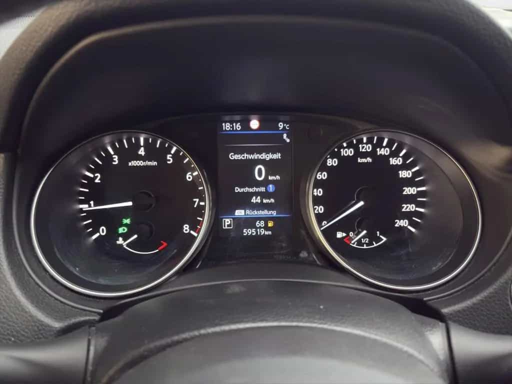 Nissan Qashqai 1.3 DIG-T N-CONNECTA AT NAVI PDC 360° AH 04/2019-photo-10