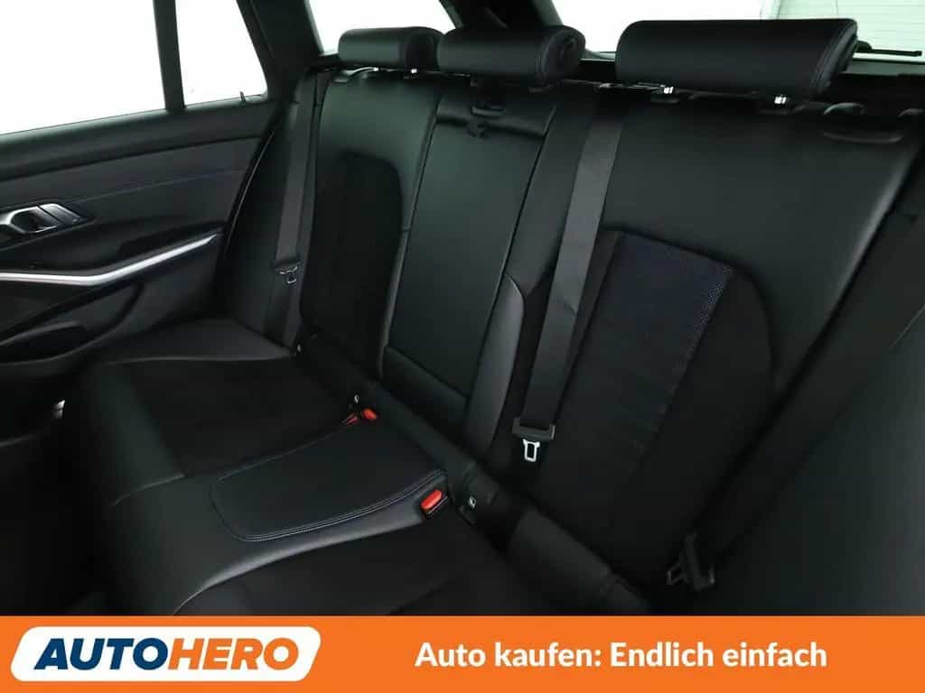 BMW 3 Series 330i xDrive M Sport Aut.*NAVI*LED*TEMPO*CAM* 11/2019-photo-13