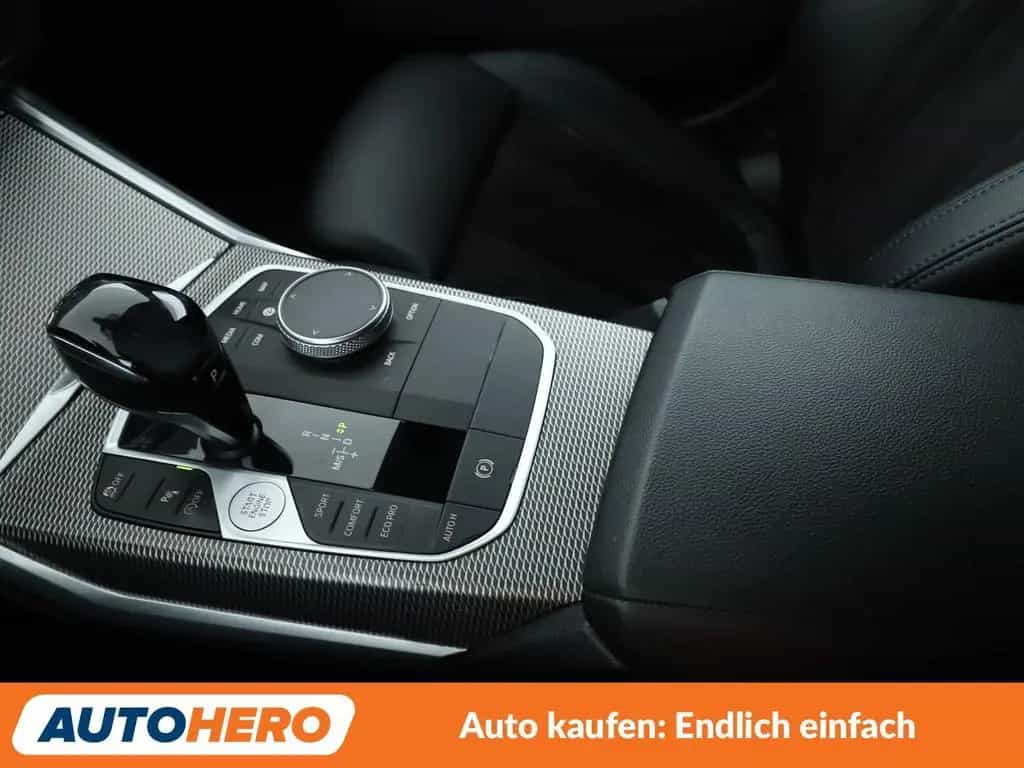 BMW 3 Series 330i xDrive M Sport Aut.*NAVI*LED*TEMPO*CAM* 11/2019-photo-23