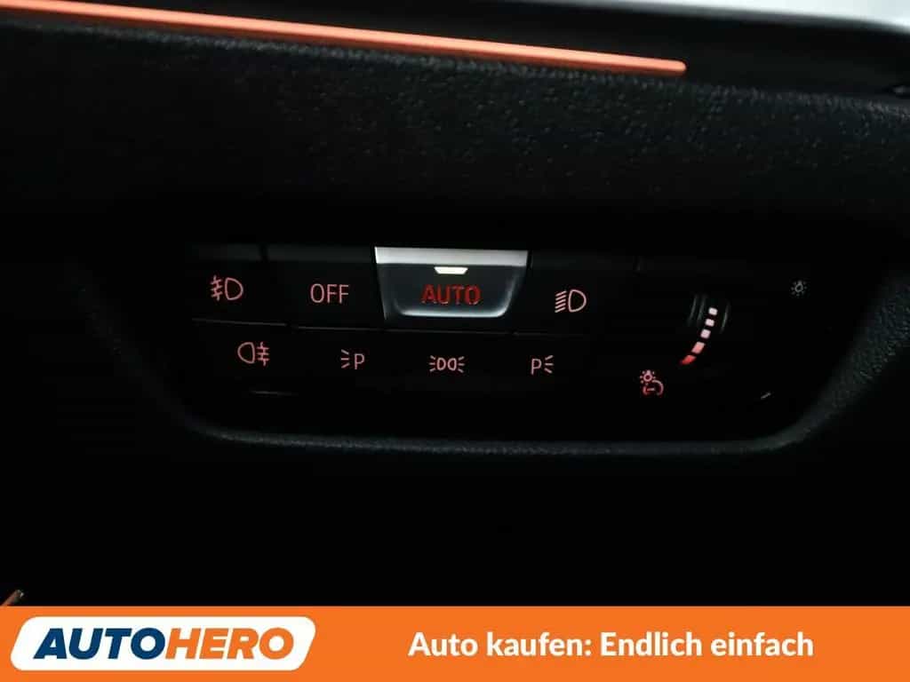 BMW 3 Series 330i xDrive M Sport Aut.*NAVI*LED*TEMPO*CAM* 11/2019-photo-26