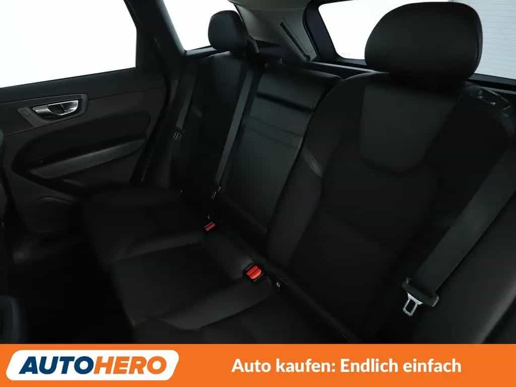 Volvo 2.0 D4 Momentum AWD Aut.*NAV*LED*TEMP*PDC*SHZ* 10/2017-photo-13