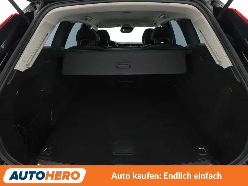 Volvo 2.0 D4 Momentum AWD Aut.*NAV*LED*TEMP*PDC*SHZ* 10/2017-photo-17