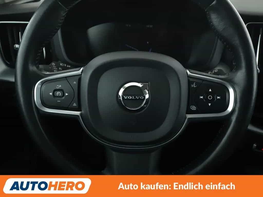 Volvo 2.0 D4 Momentum AWD Aut.*NAV*LED*TEMP*PDC*SHZ* 10/2017-photo-18