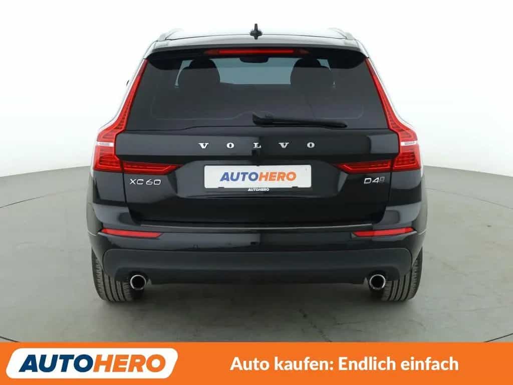 Volvo 2.0 D4 Momentum AWD Aut.*NAV*LED*TEMP*PDC*SHZ* 10/2017-photo-4