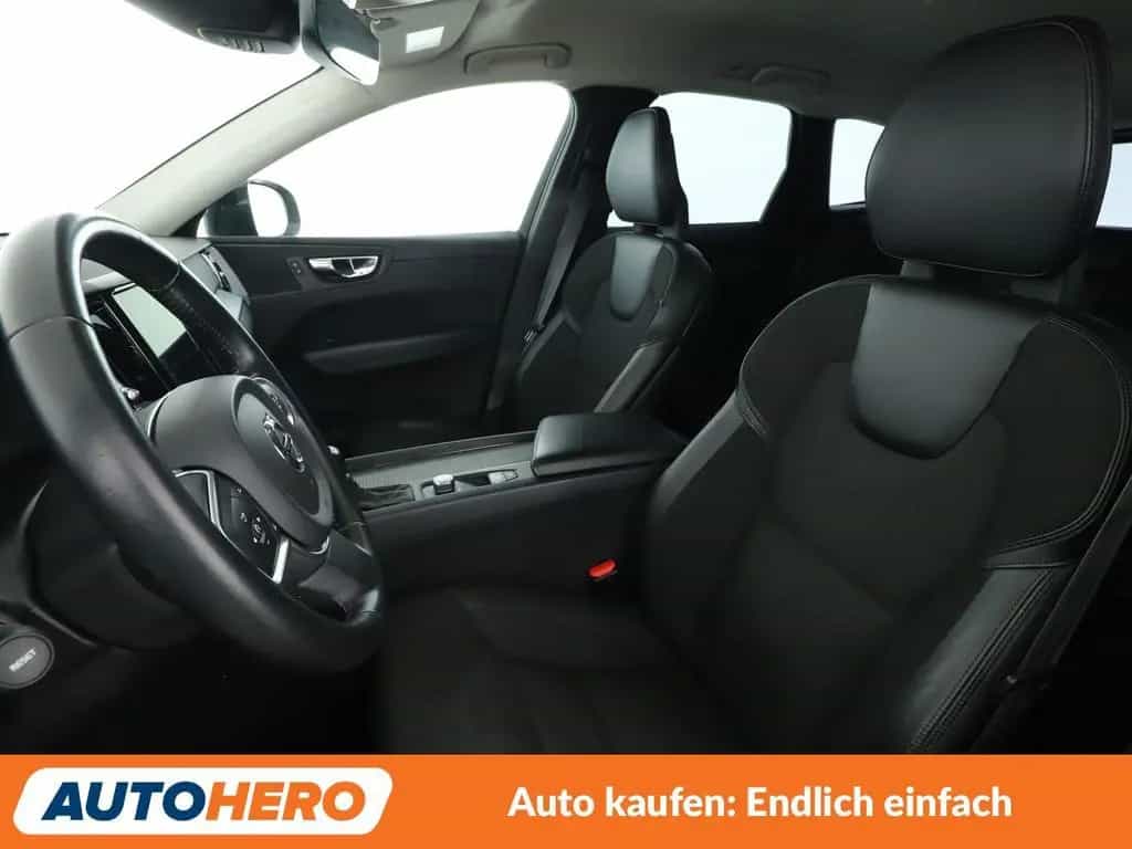Volvo 2.0 D4 Momentum AWD Aut.*NAV*LED*TEMP*PDC*SHZ* 10/2017-photo-9