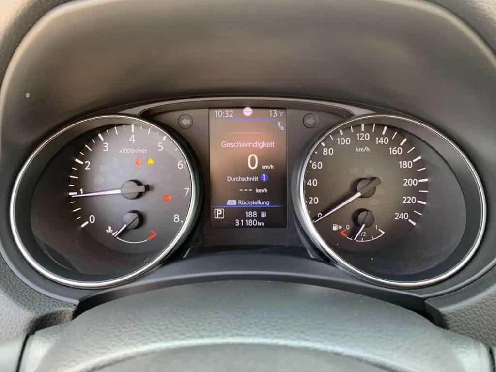 Nissan Qashqai 1.3 DIG-T N-CONNECTA AT Navi Pano SHZ LE 09/2019-photo-10