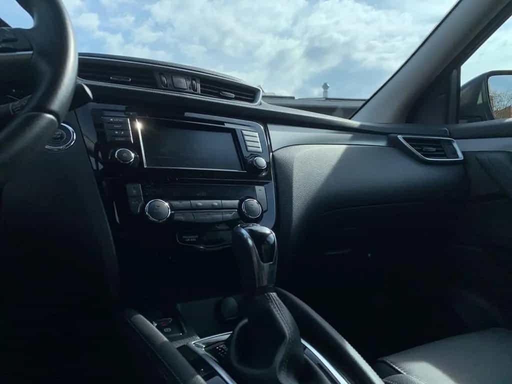 Nissan Qashqai 1.3 DIG-T N-CONNECTA AT Navi Pano SHZ LE 09/2019-photo-19