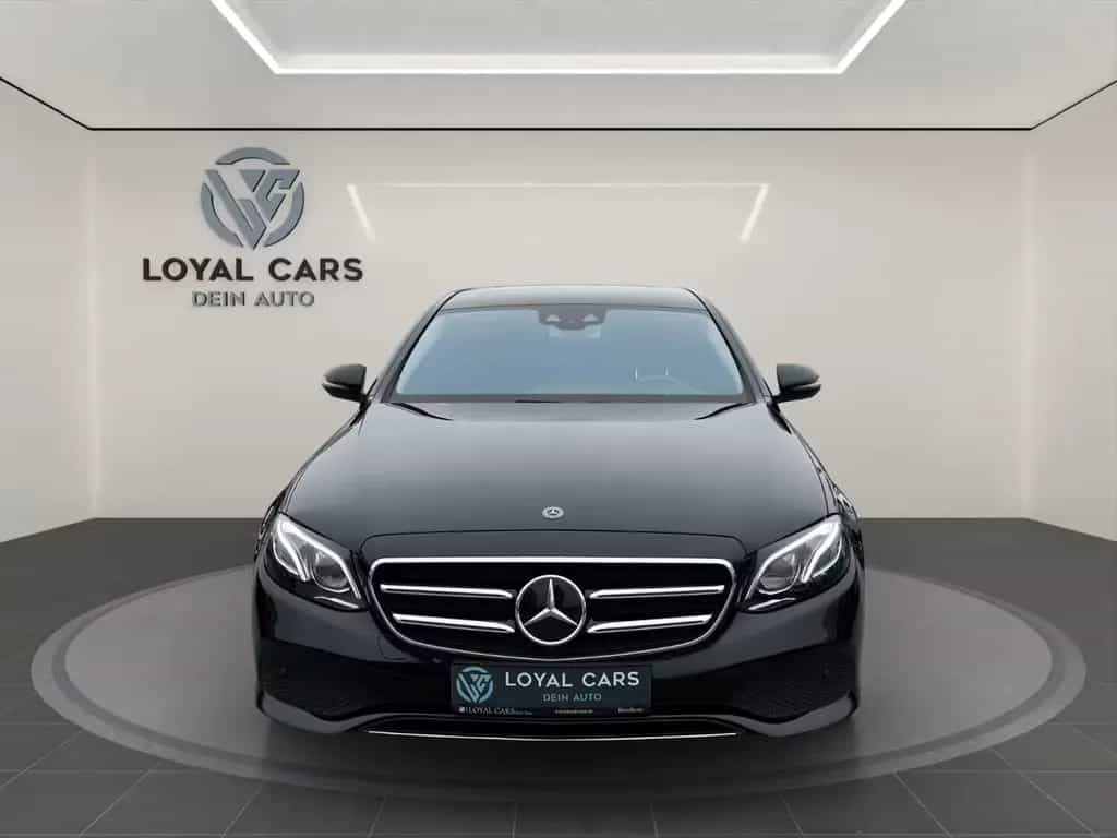 Mercedes-Benz E-Class d Lim*Widescreen*Dist+*Mbeam*KAMERA*AHK* 07/2020-photo-1