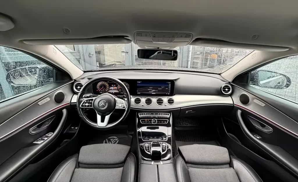 Mercedes-Benz E-Class d Lim*Widescreen*Dist+*Mbeam*KAMERA*AHK* 07/2020-photo-2