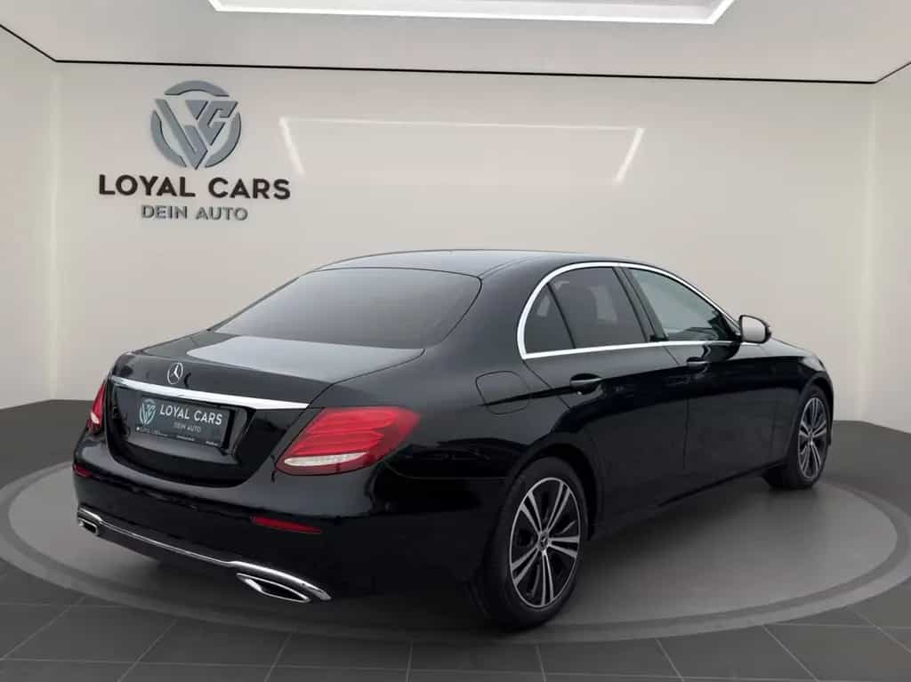 Mercedes-Benz E-Class d Lim*Widescreen*Dist+*Mbeam*KAMERA*AHK* 07/2020-photo-9