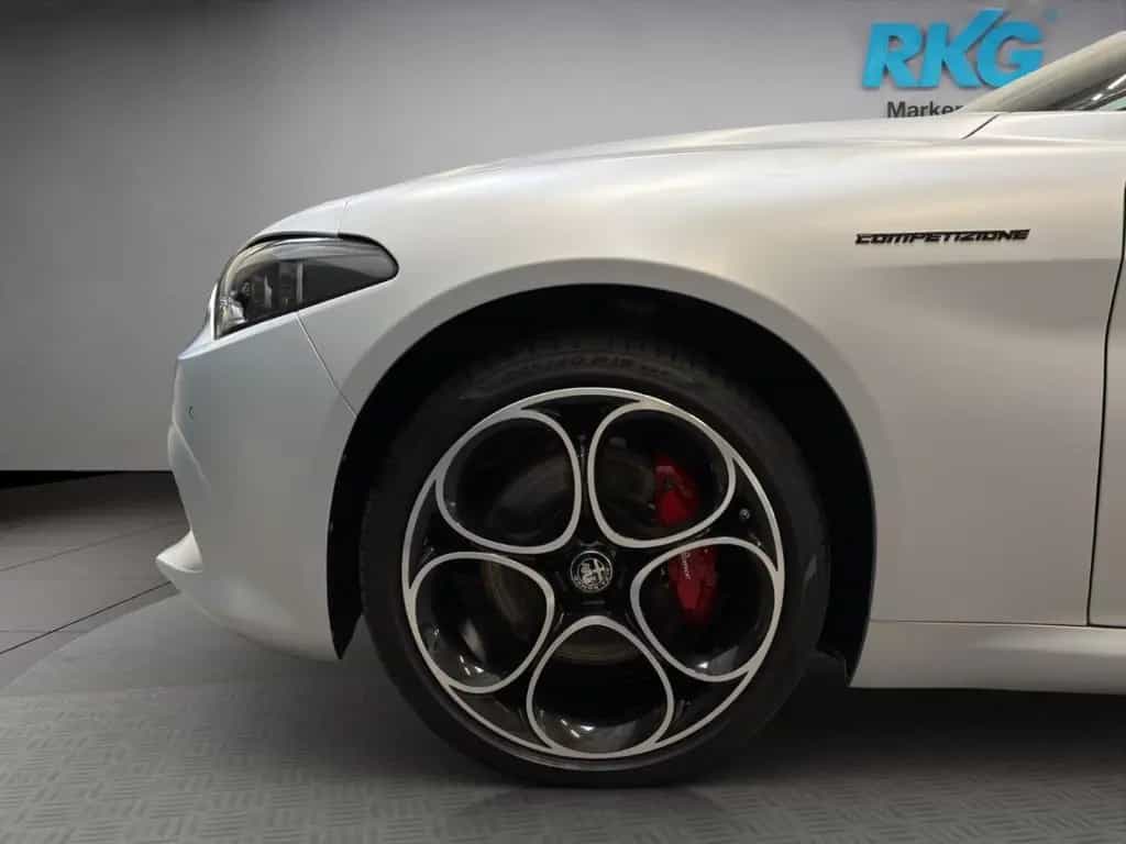 Alfa Romeo Giulia Competizione Q4/Kamera/Totwinkel/Spur 09/2023-photo-14