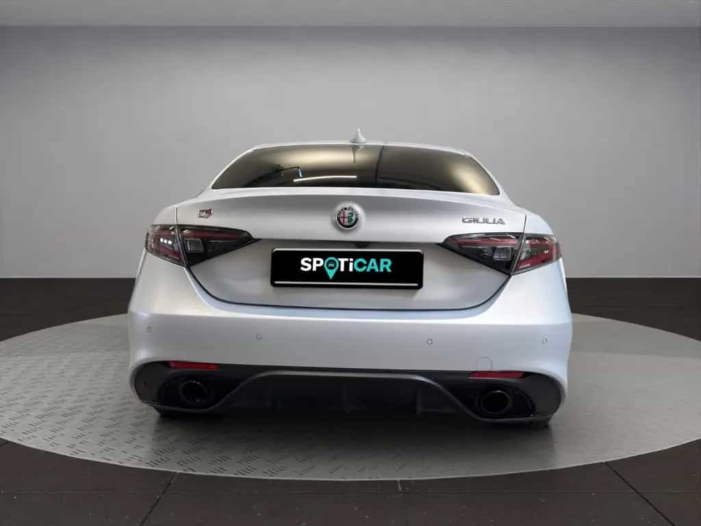 Alfa Romeo Giulia Competizione Q4/Kamera/Totwinkel/Spur 10/2023-photo-2
