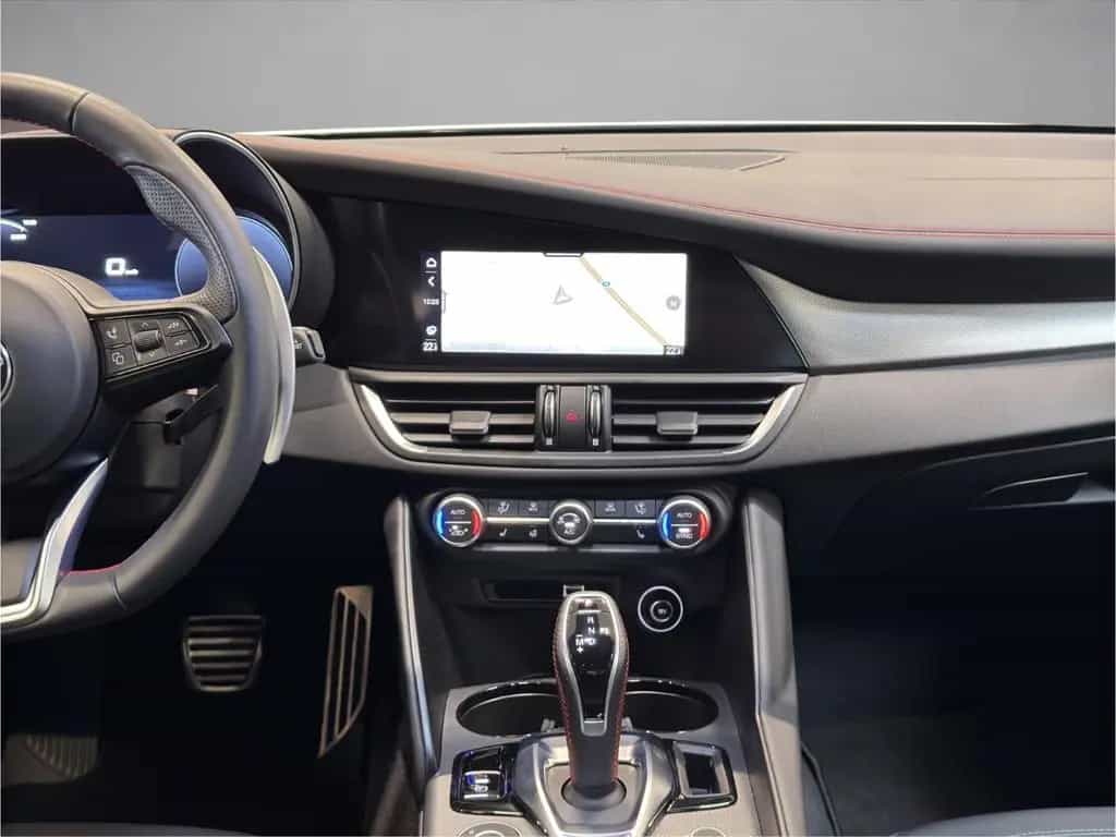 Alfa Romeo Giulia Competizione Q4/Kamera/Totwinkel/Spur 10/2023-photo-6